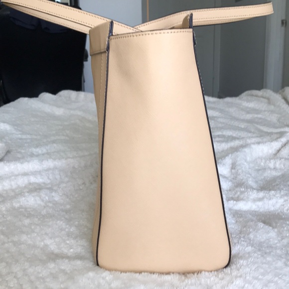 REBECCA MINKOFF Handbag - Picture 5 of 8